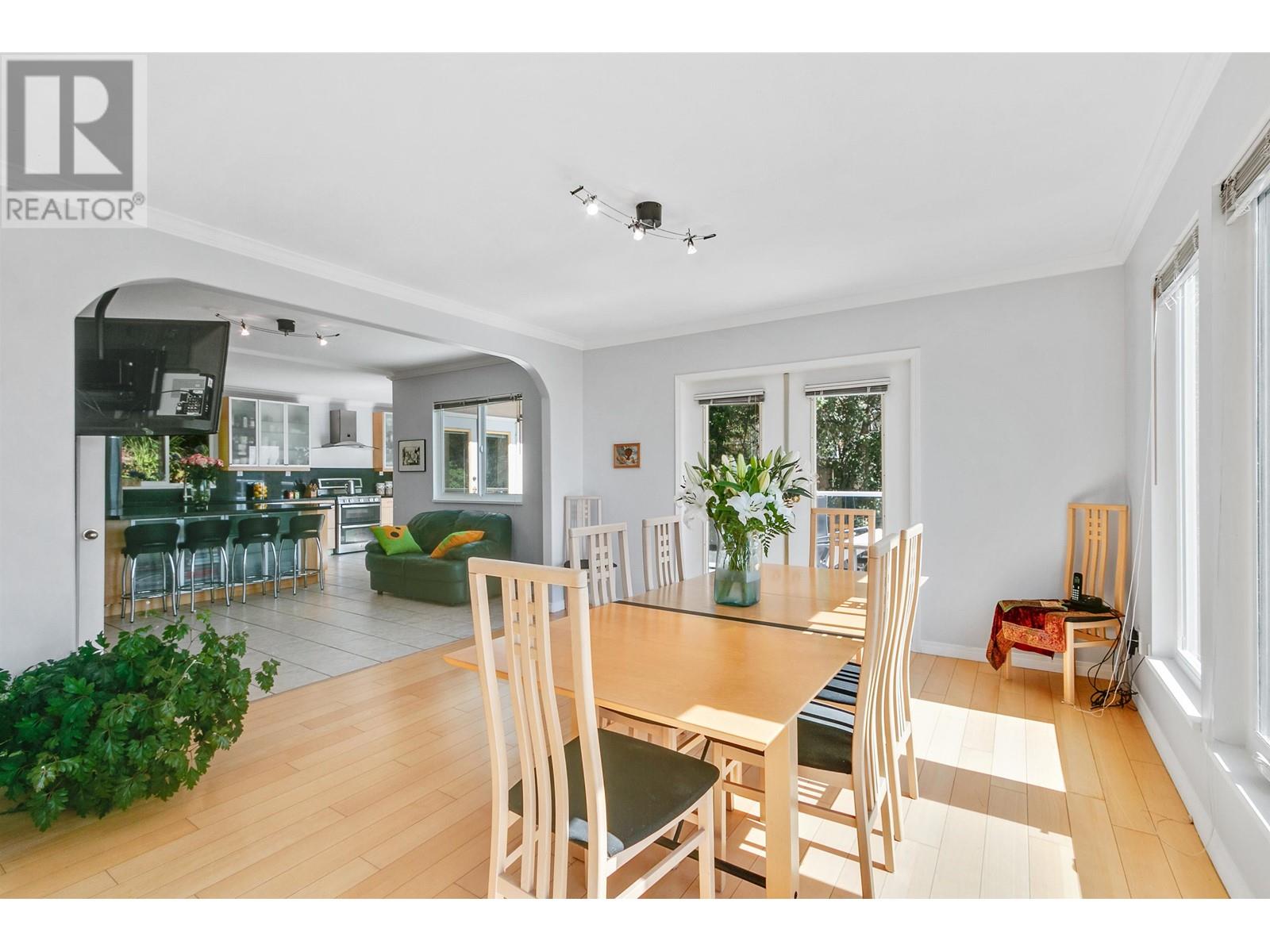 530 Craigmohr Drive, West Vancouver, British Columbia  V7S 1W6 - Photo 8 - R2811021