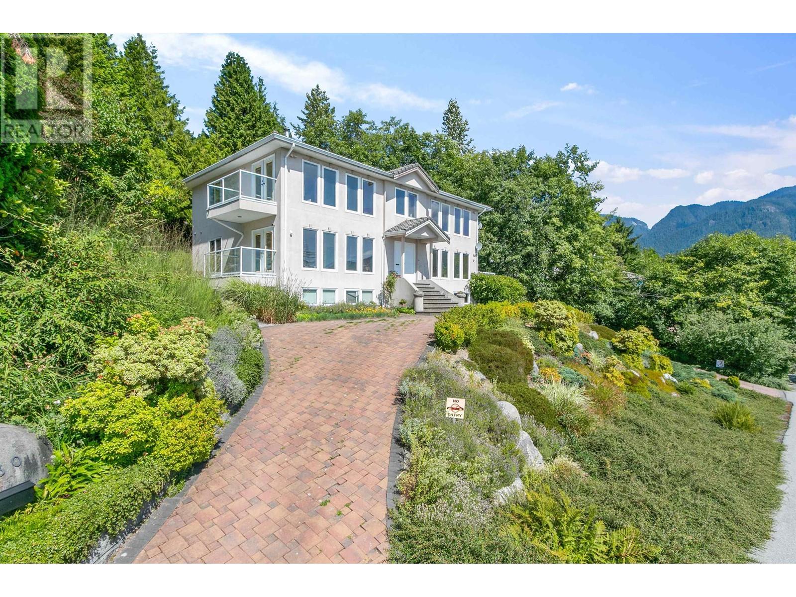 530 Craigmohr Drive, West Vancouver, British Columbia  V7S 1W6 - Photo 39 - R2811021