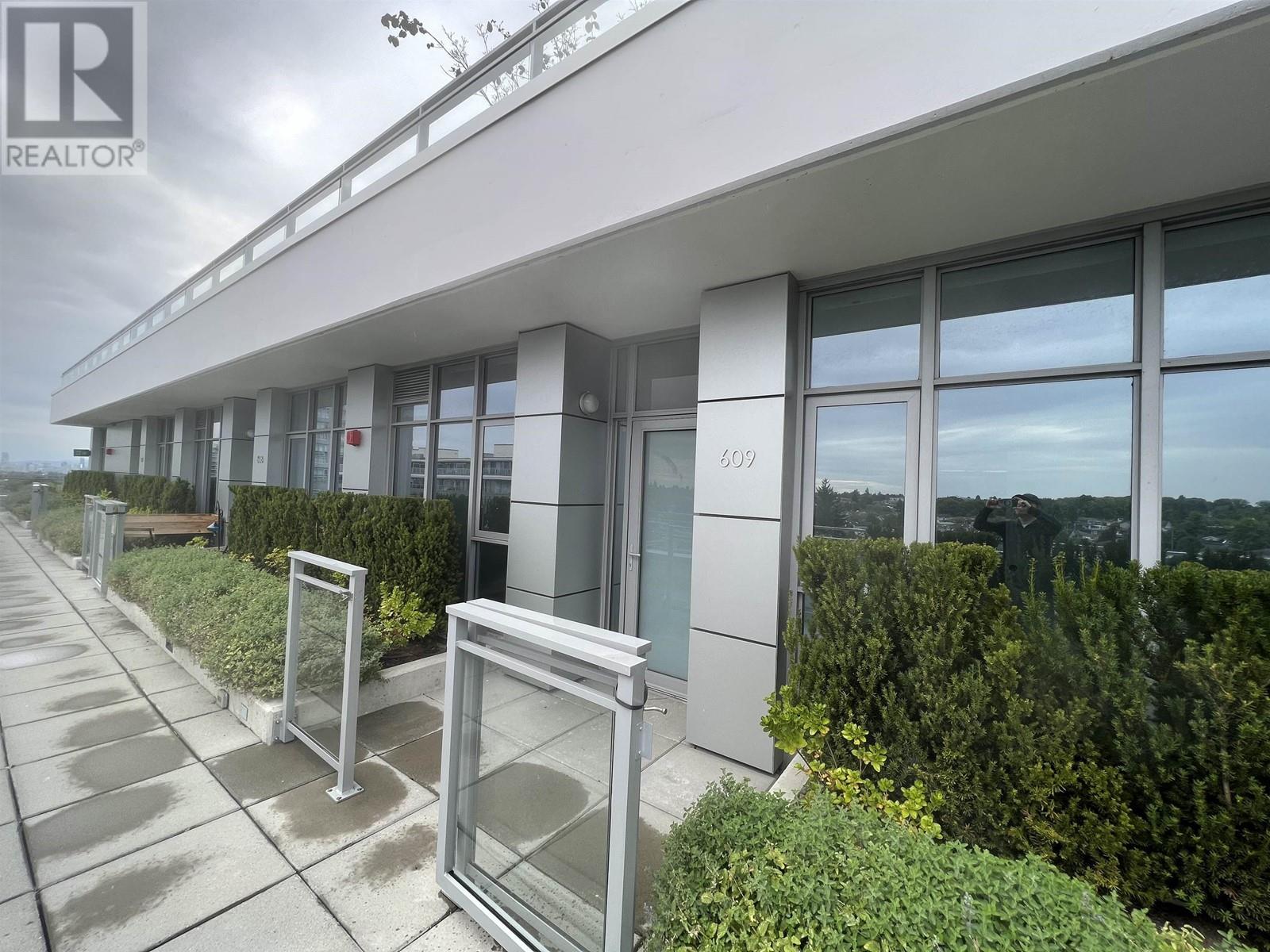 609 2435 Kingsway, Vancouver, British Columbia  V5R 5G8 - Photo 2 - R2810465