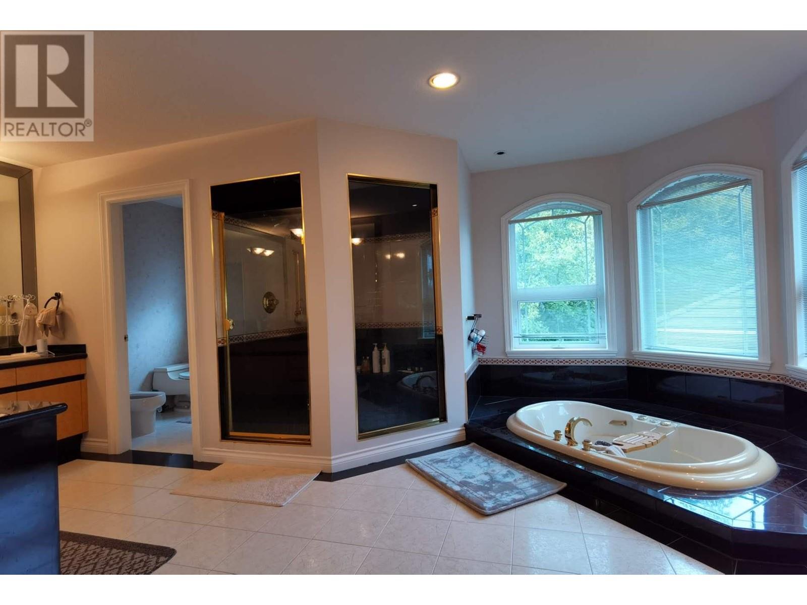 3076 Plateau Boulevard, Coquitlam, British Columbia  V3E 2Y7 - Photo 28 - R2810143