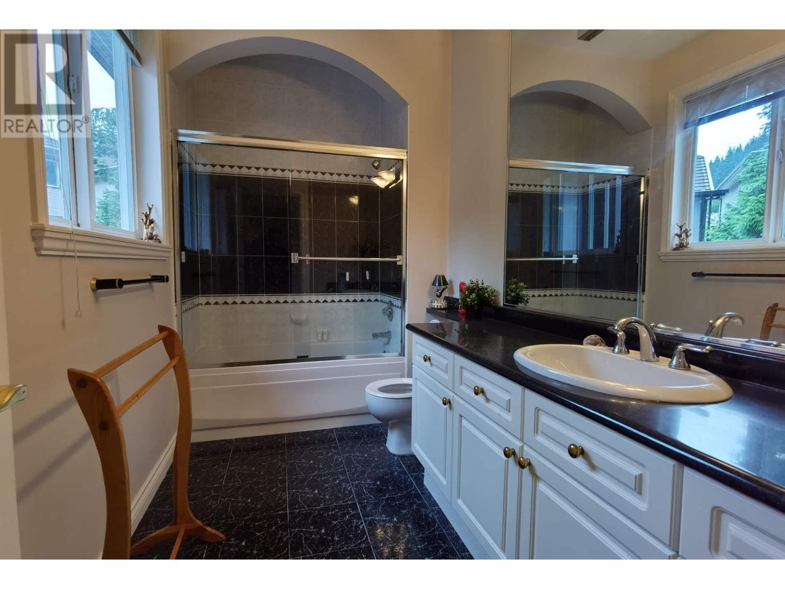 3076 Plateau Boulevard, Coquitlam, British Columbia  V3E 2Y7 - Photo 32 - R2810143