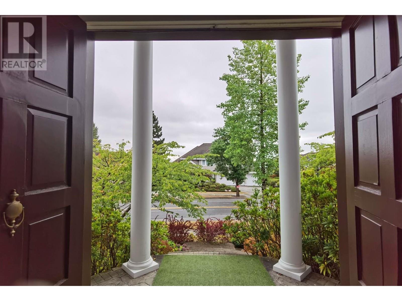 3076 Plateau Boulevard, Coquitlam, British Columbia  V3E 2Y7 - Photo 6 - R2810143