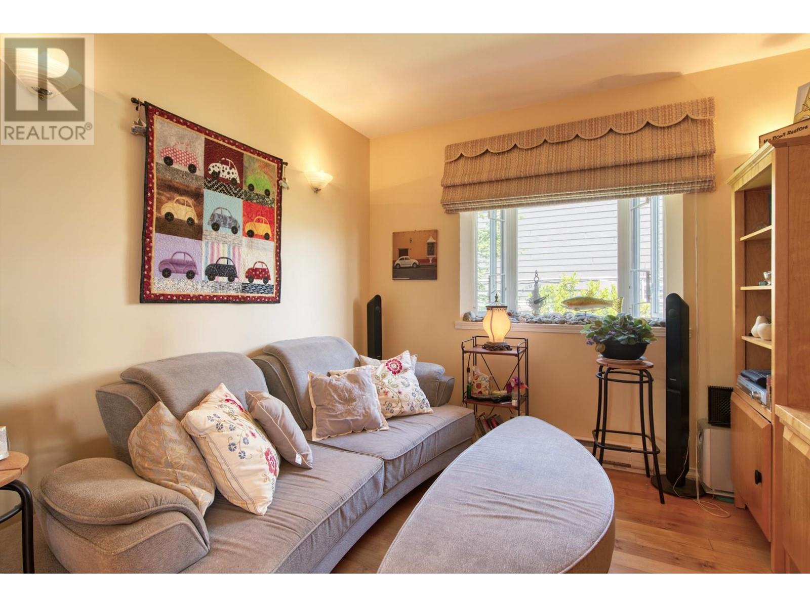 616 Seaview Road, Gibsons, British Columbia  V0N 1V9 - Photo 25 - R2811405