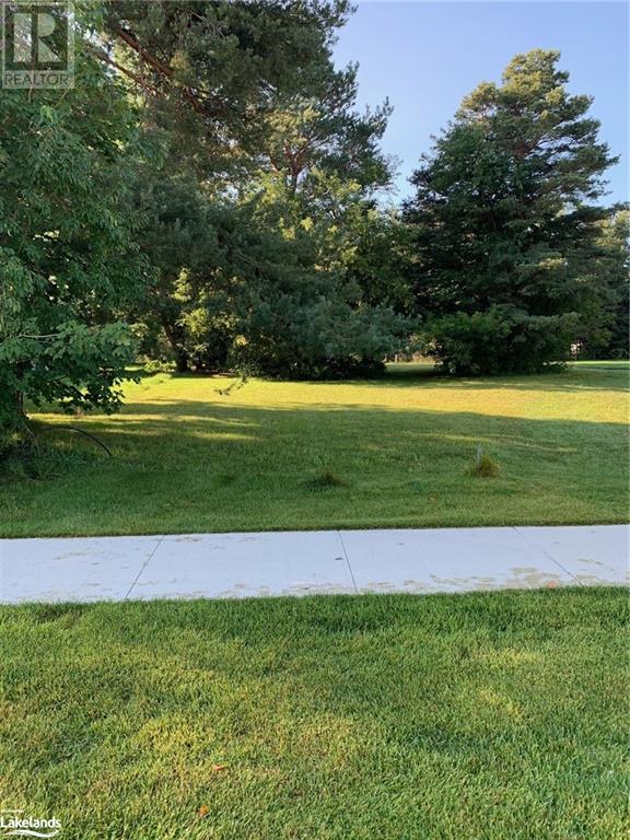 13b locke avenue, stayner