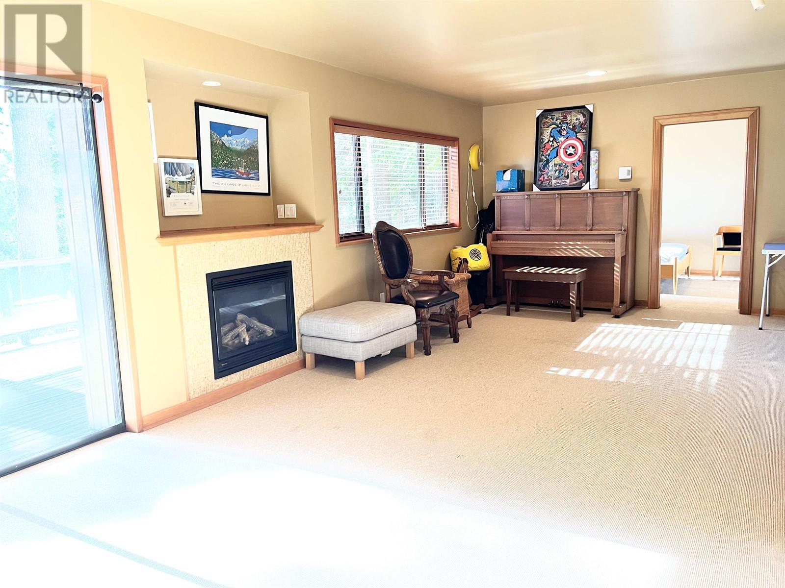 380 Mountain Drive, Lions Bay, British Columbia  V0N 2E0 - Photo 20 - R2811568