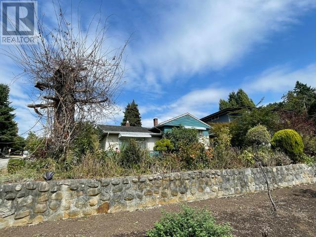 5915 Keith Street, Burnaby, British Columbia  V5J 3C8 - Photo 6 - R2811613