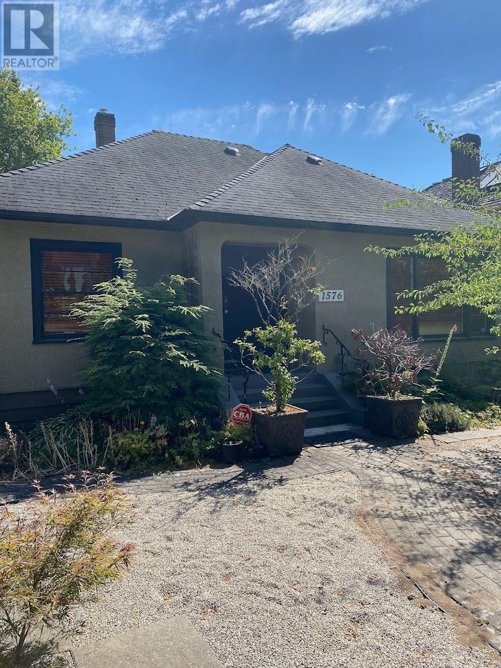1576 W 57th Avenue, Vancouver, British Columbia  V6P 1T2 - Photo 1 - R2811635