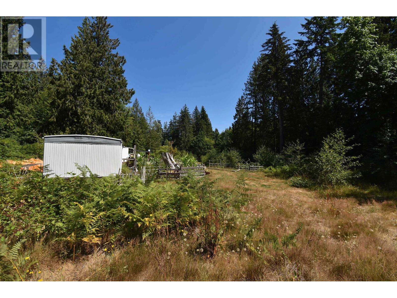 916 North Road, Gibsons, British Columbia  V0N 1V7 - Photo 37 - R2798418