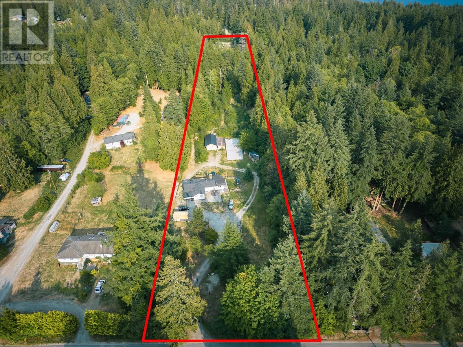 916 North Road, Gibsons, British Columbia  V0N 1V7 - Photo 2 - R2798418