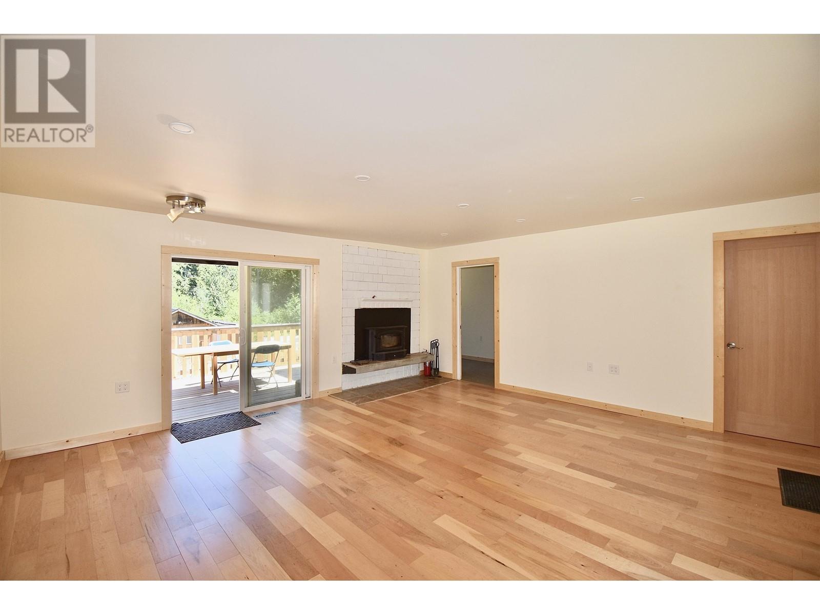 916 North Road, Gibsons, British Columbia  V0N 1V7 - Photo 15 - R2798418