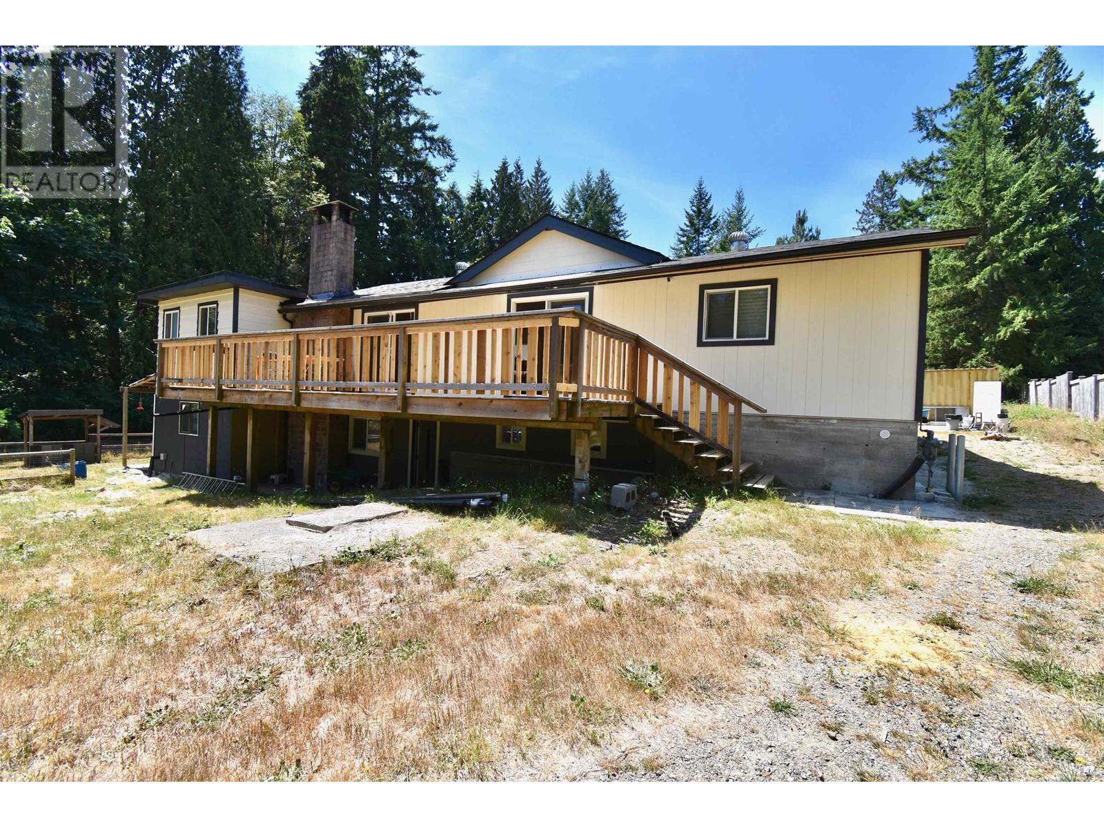 916 North Road, Gibsons, British Columbia  V0N 1V7 - Photo 23 - R2798418