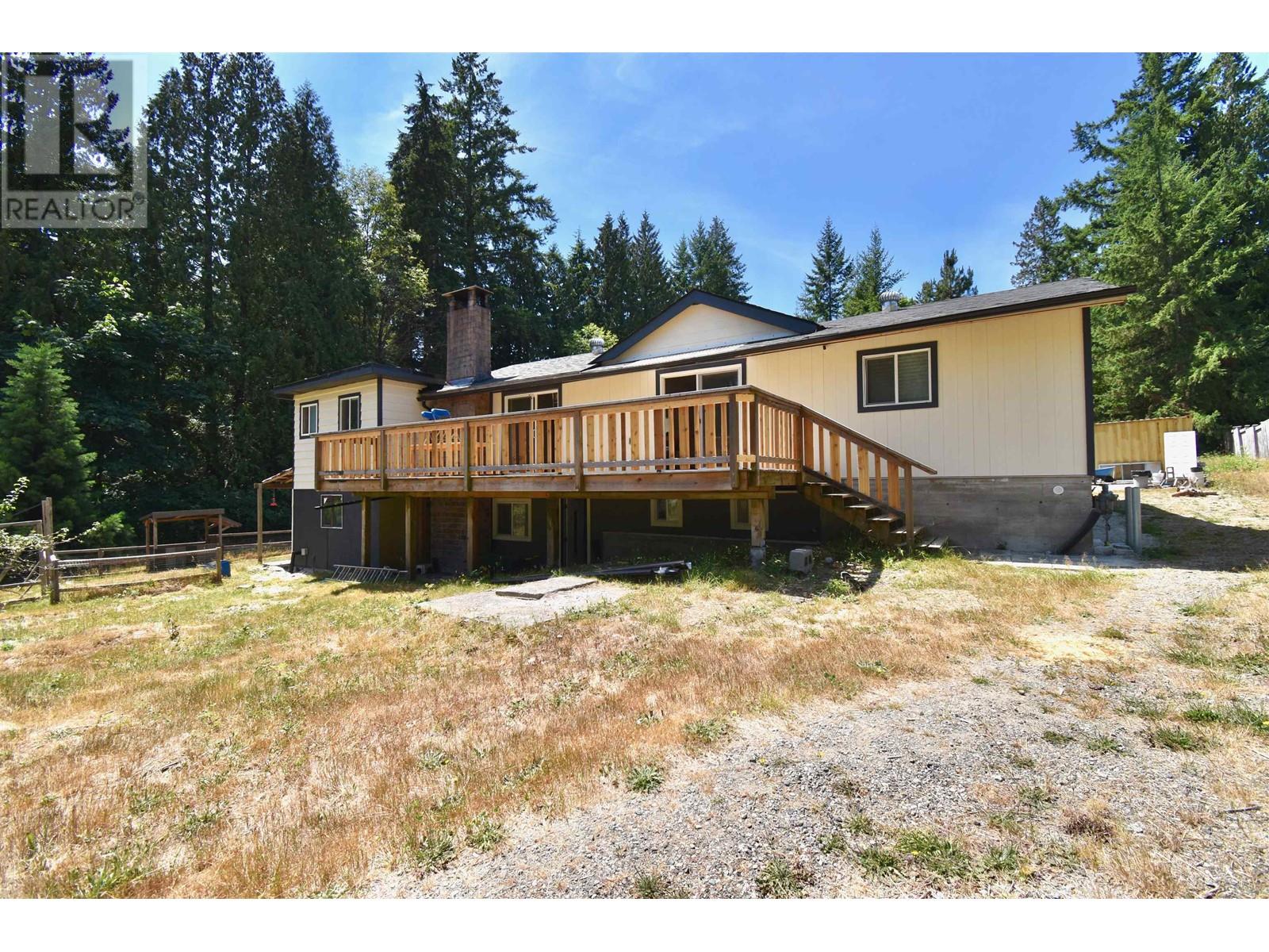 916 North Road, Gibsons, British Columbia  V0N 1V7 - Photo 25 - R2798418