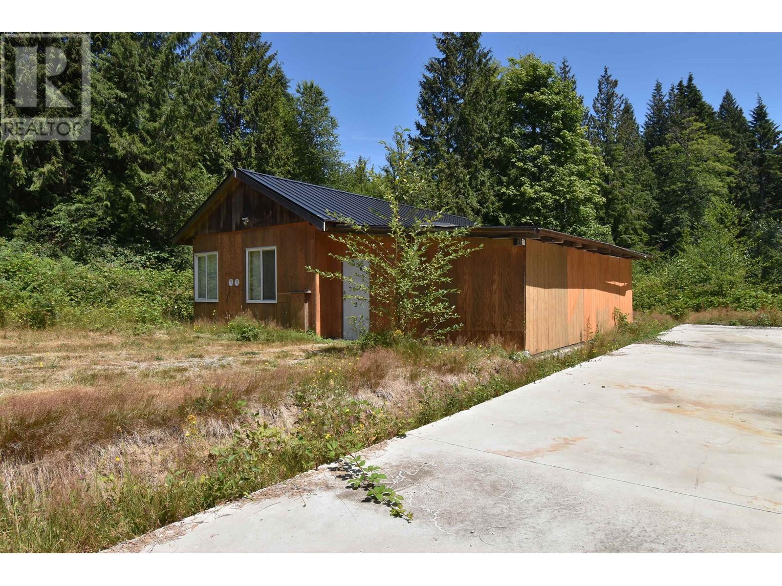 916 North Road, Gibsons, British Columbia  V0N 1V7 - Photo 29 - R2798418