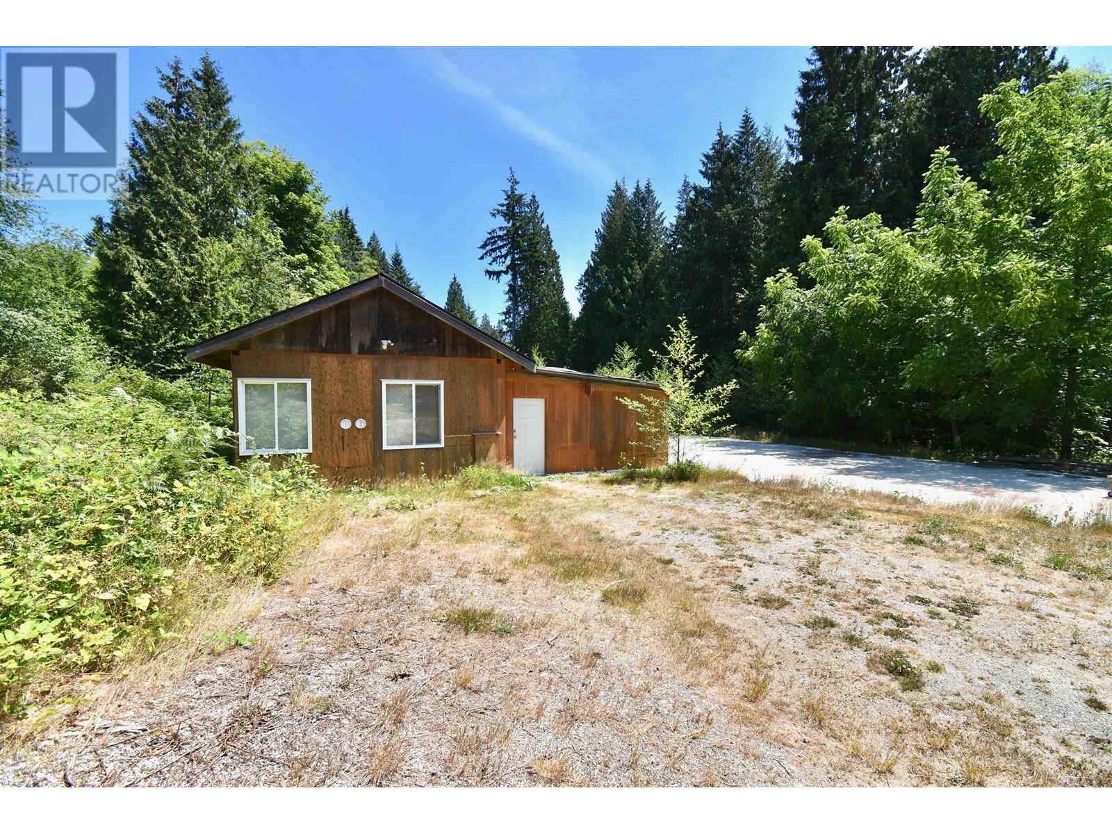 916 North Road, Gibsons, British Columbia  V0N 1V7 - Photo 26 - R2798418