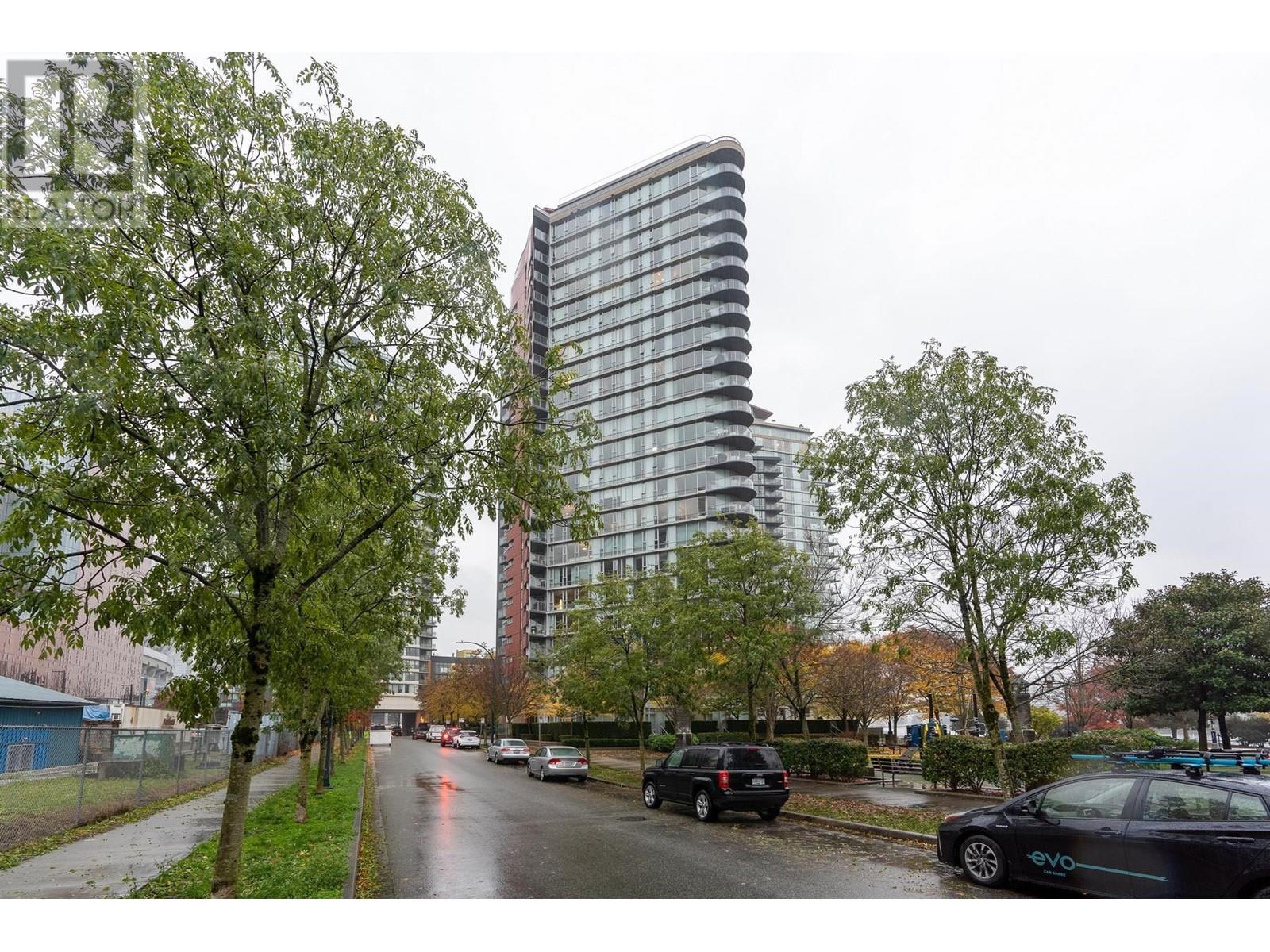 2207 918 COOPERAGE WAY, vancouver, British Columbia