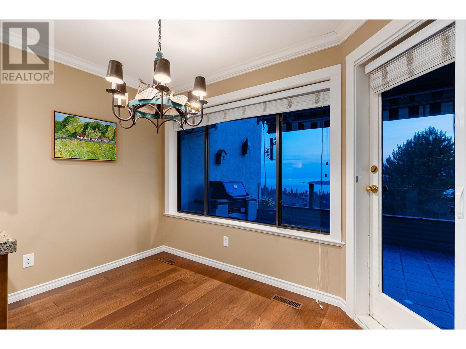 5482 Meadfeild Lane, West Vancouver, British Columbia  V7W 3G3 - Photo 15 - R2811774