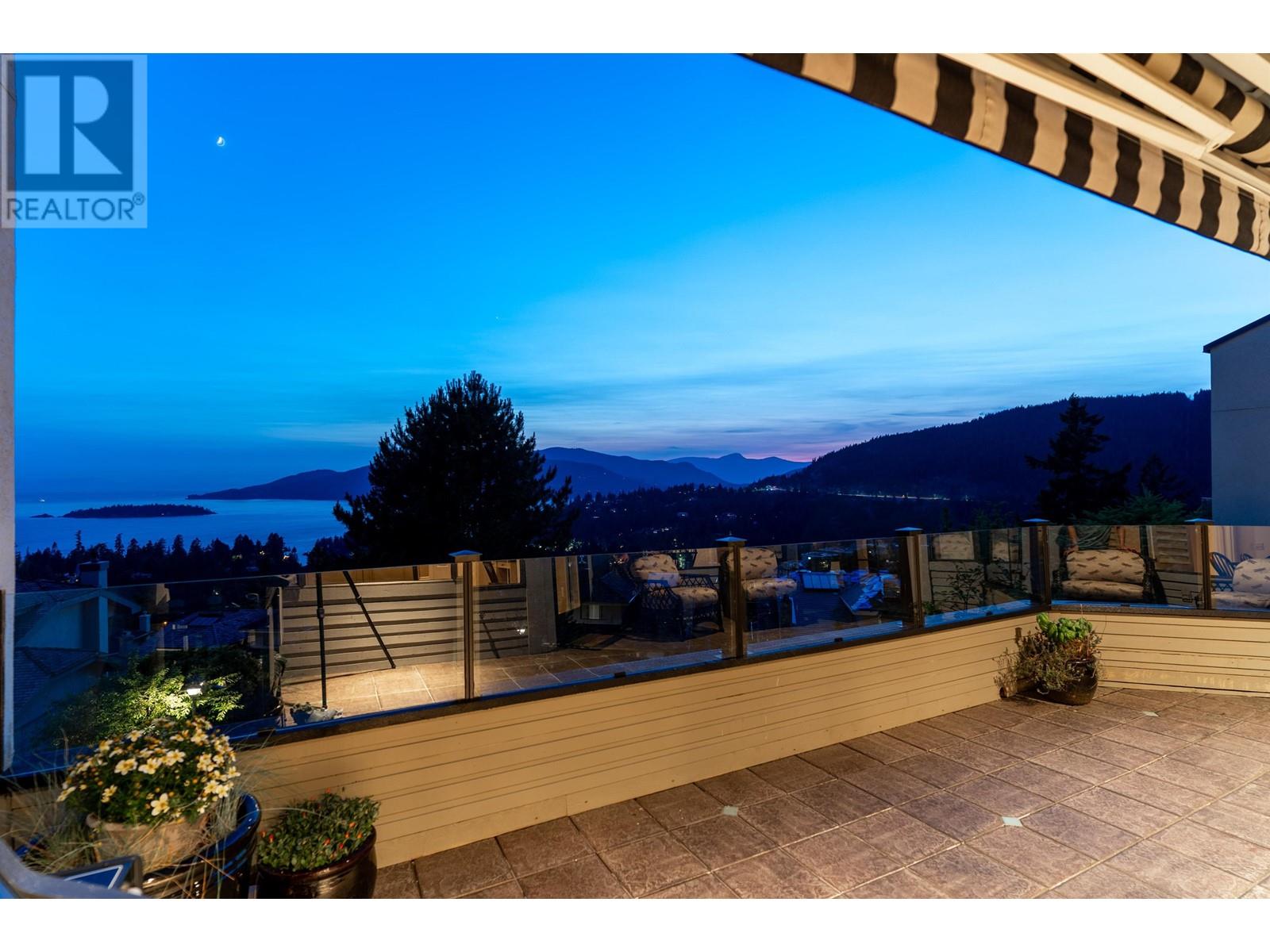 5482 Meadfeild Lane, West Vancouver, British Columbia  V7W 3G3 - Photo 31 - R2811774