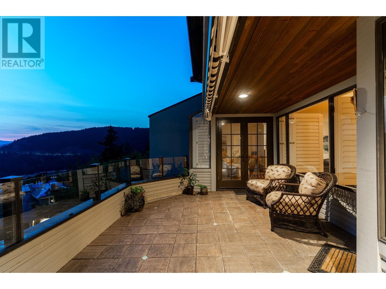 5482 Meadfeild Lane, West Vancouver, British Columbia  V7W 3G3 - Photo 32 - R2811774