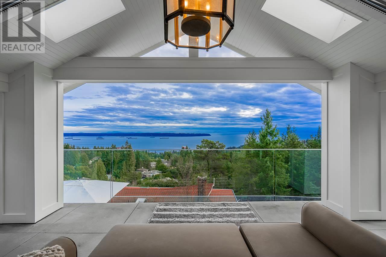 4667 Woodridge Place, West Vancouver, British Columbia  V7S 2X1 - Photo 11 - R2811674