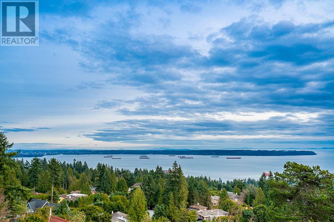 4667 Woodridge Place, West Vancouver, British Columbia  V7S 2X1 - Photo 19 - R2811674