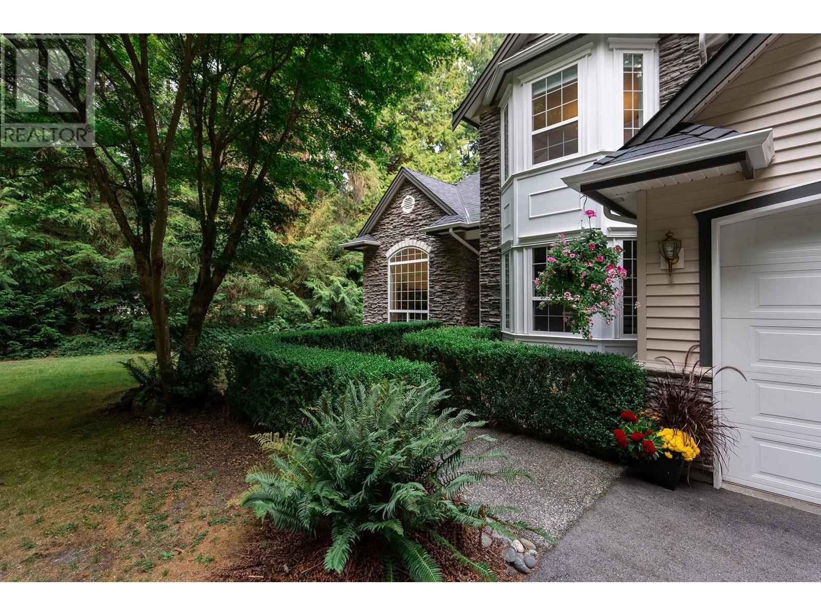 24150 Fern Crescent, Maple Ridge, British Columbia  V4R 2S1 - Photo 6 - R2811718