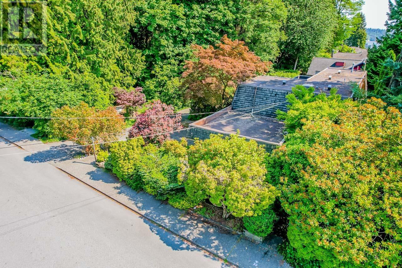1366 Kings Avenue, West Vancouver, British Columbia  V7T 2C6 - Photo 20 - R2811748