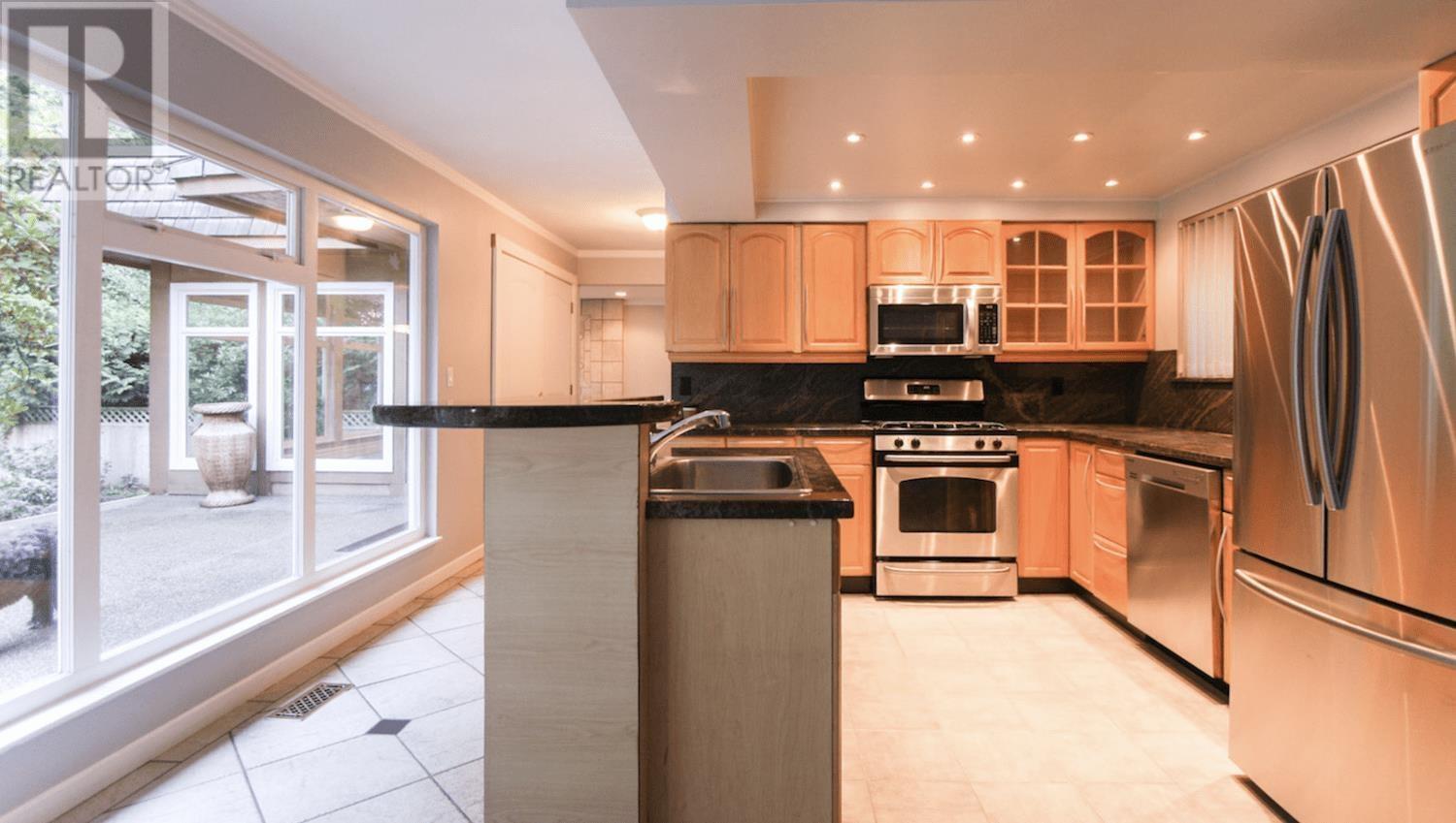 1366 Kings Avenue, West Vancouver, British Columbia  V7T 2C6 - Photo 9 - R2811748