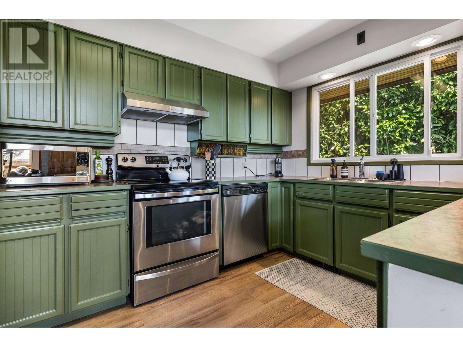 2469 Ottawa Avenue, West Vancouver, British Columbia  V7V 2T2 - Photo 8 - R2811159