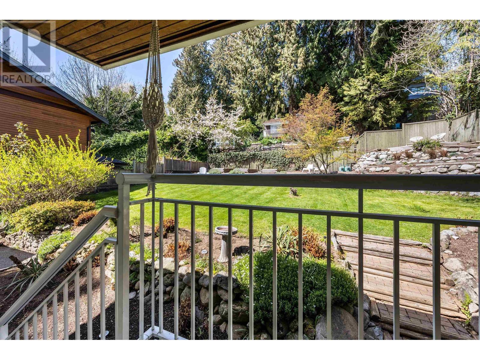 2469 Ottawa Avenue, West Vancouver, British Columbia  V7V 2T2 - Photo 24 - R2811159