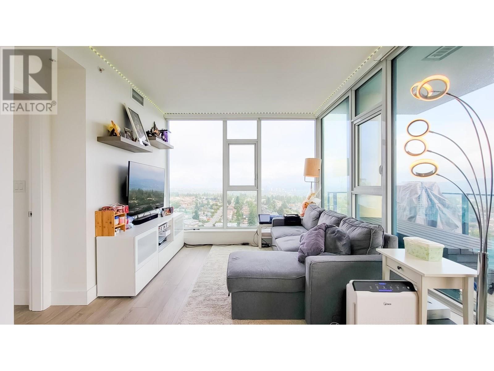 2802 7358 Edmonds Street, Burnaby, British Columbia  V3N 0H1 - Photo 2 - R2811707