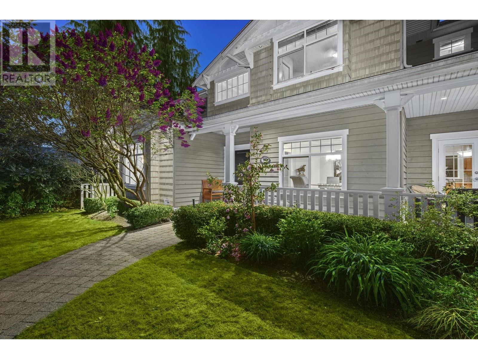 2187 Jefferson Avenue, West Vancouver, British Columbia  V7V 2A6 - Photo 2 - R2811537