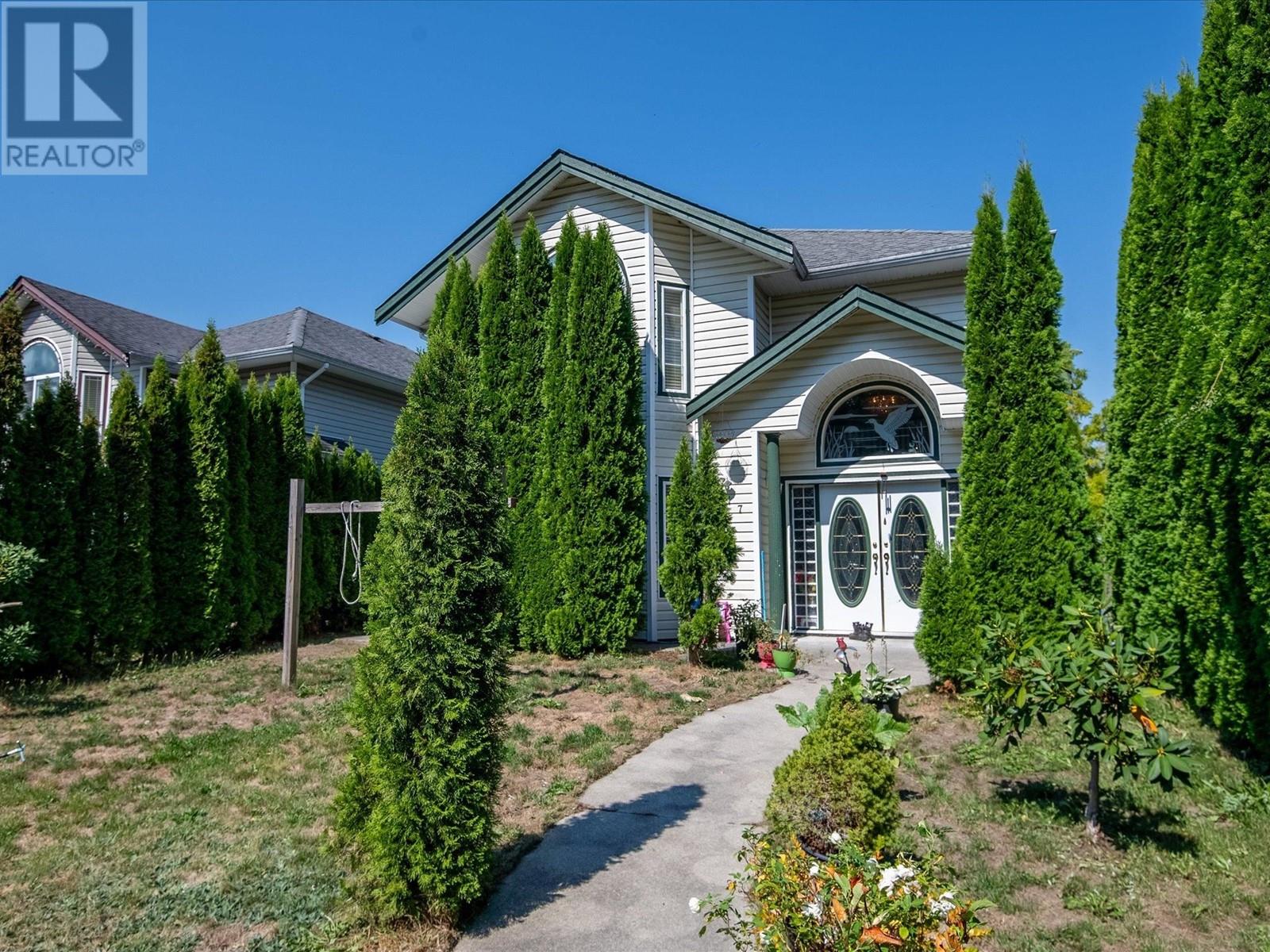 1817 Mamquam Road, Squamish, British Columbia  V0N 1T0 - Photo 10 - R2811714