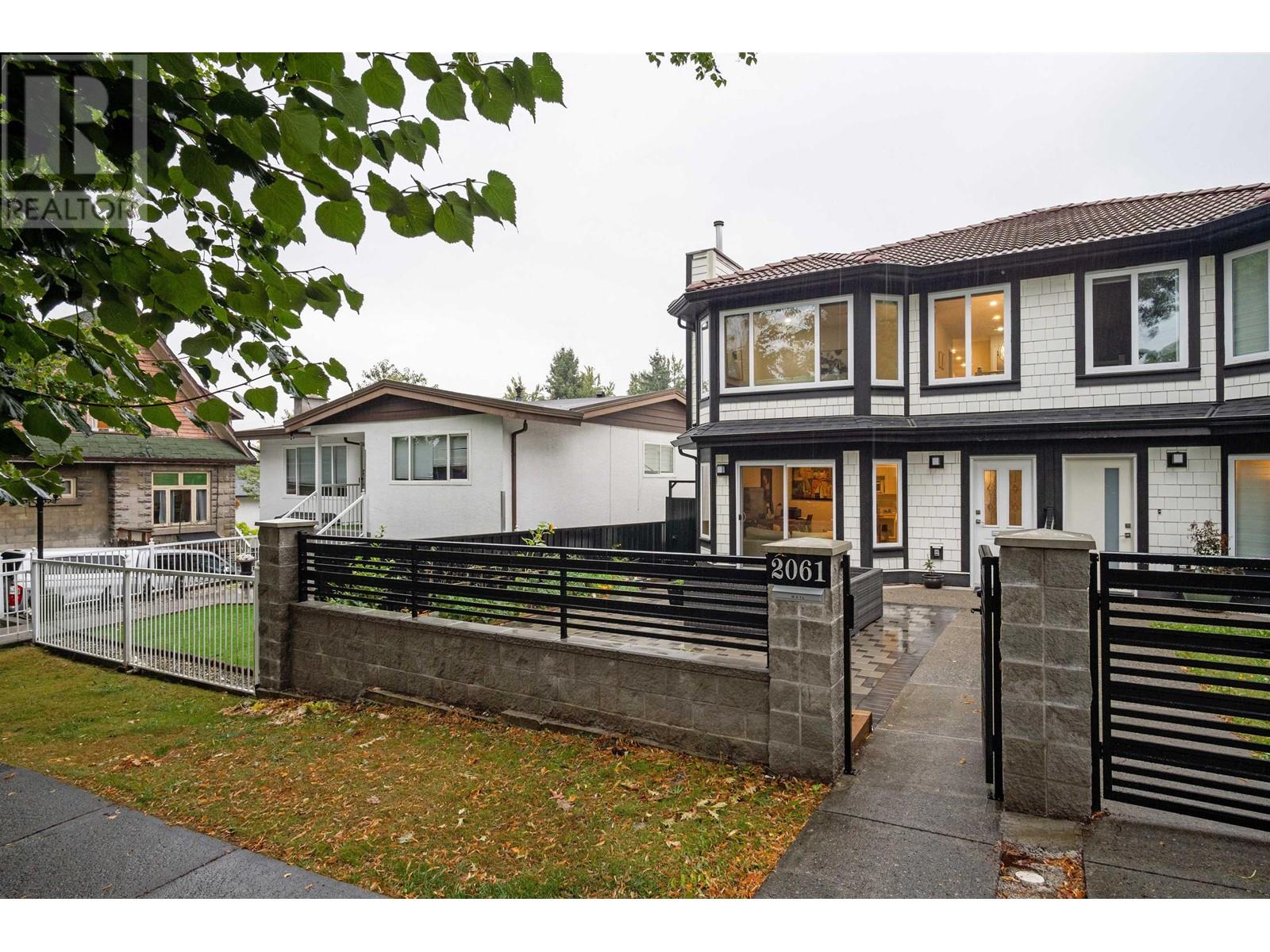 2061 E 2nd Avenue, Vancouver, British Columbia  V5N 1E6 - Photo 2 - R2812068