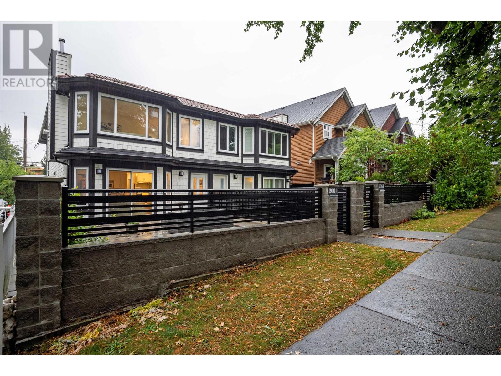 2061 E 2nd Avenue, Vancouver, British Columbia  V5N 1E6 - Photo 3 - R2812068