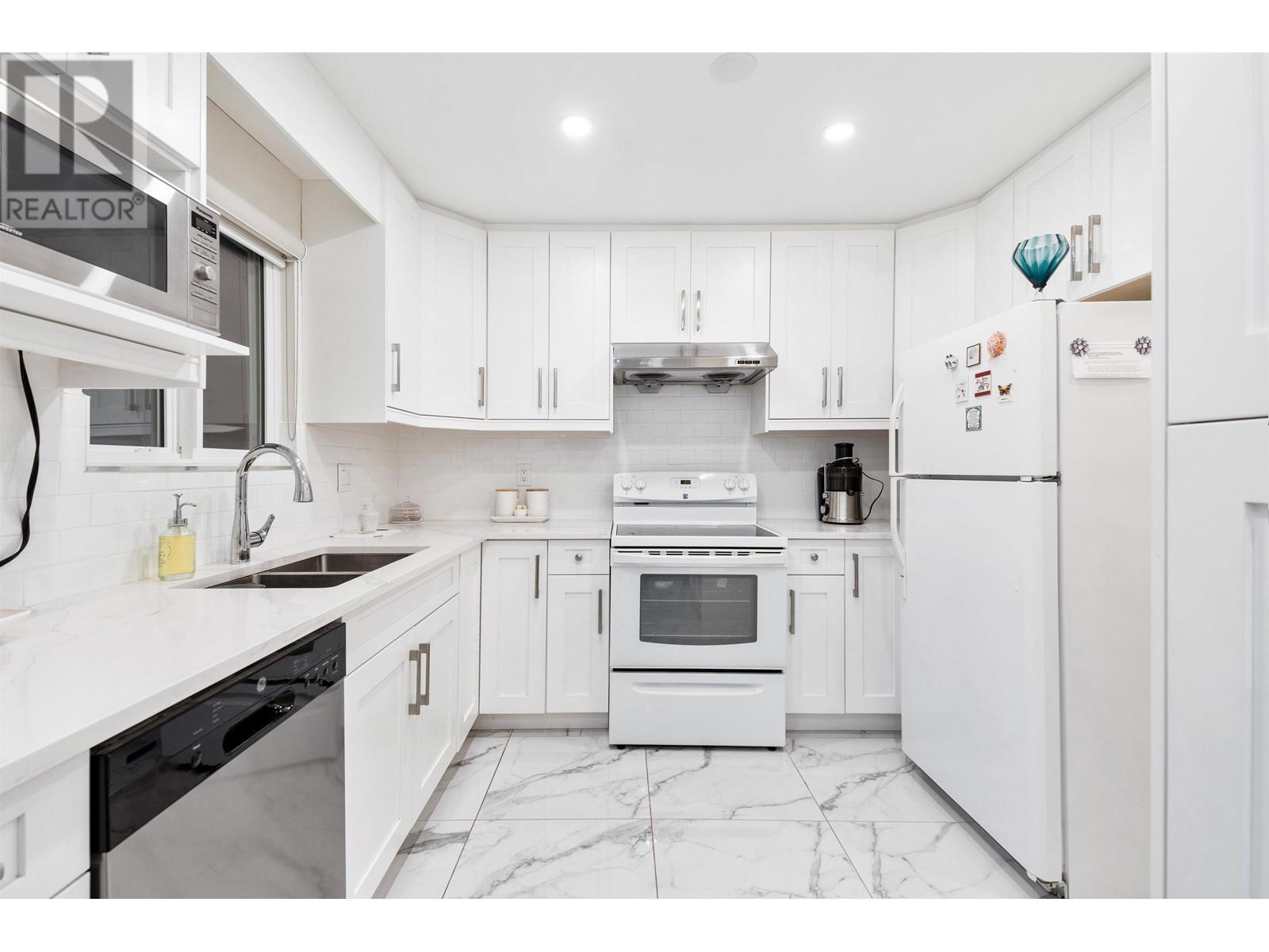 2061 E 2nd Avenue, Vancouver, British Columbia  V5N 1E6 - Photo 8 - R2812068