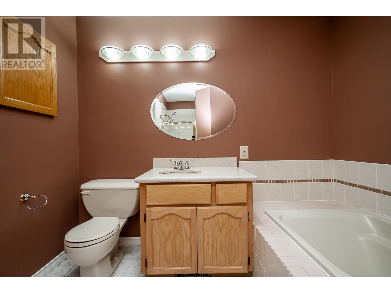 445a Bromley Street, Coquitlam, British Columbia  V3K 6N7 - Photo 22 - R2812069