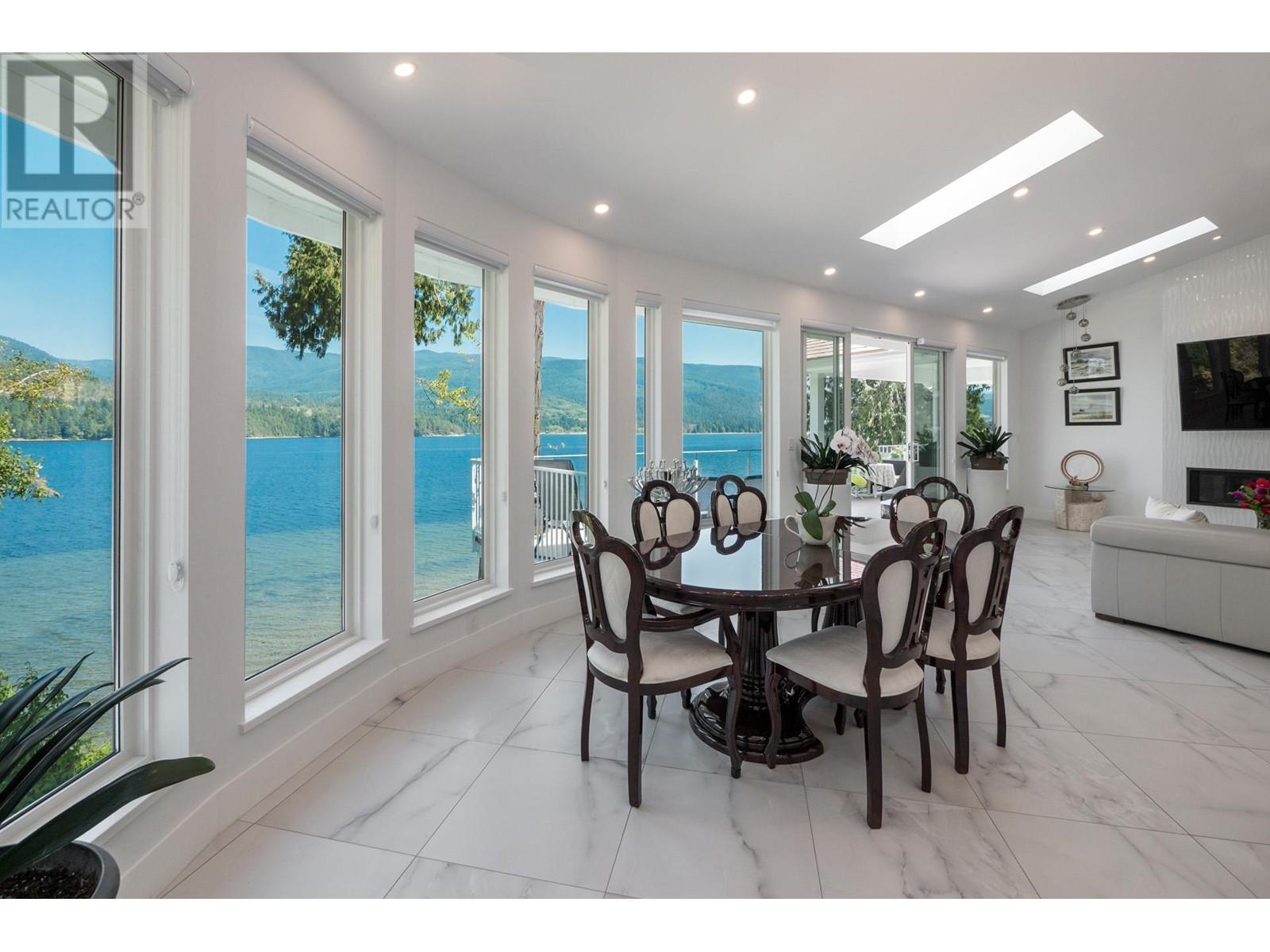 6406 N Gale Avenue, Sechelt, British Columbia  V7Z 0L1 - Photo 10 - R2812052