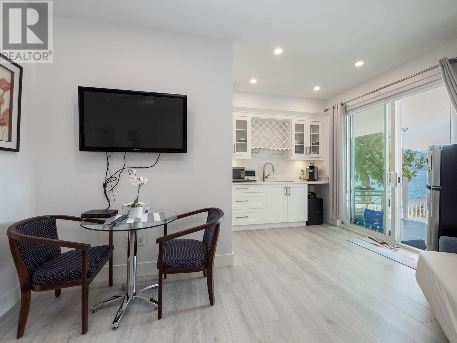 6406 N Gale Avenue, Sechelt, British Columbia  V7Z 0L1 - Photo 26 - R2812052
