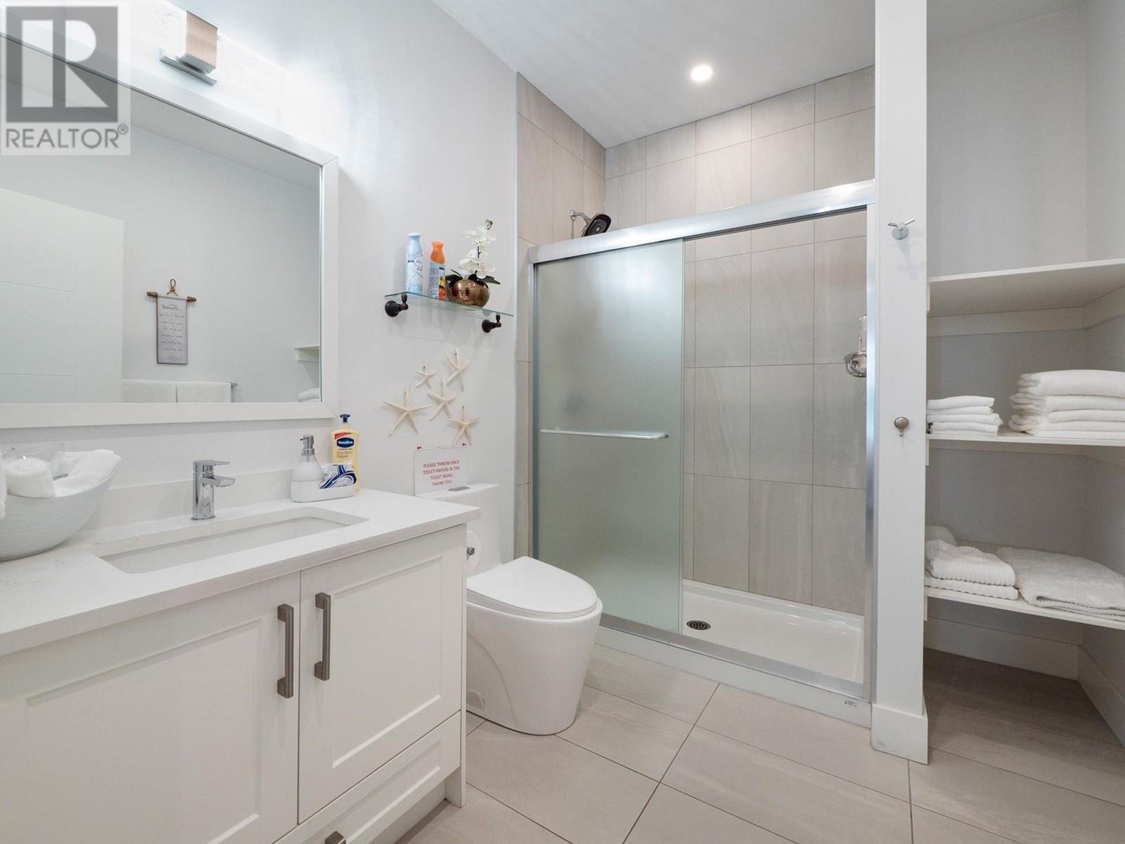 6406 N Gale Avenue, Sechelt, British Columbia  V7Z 0L1 - Photo 27 - R2812052