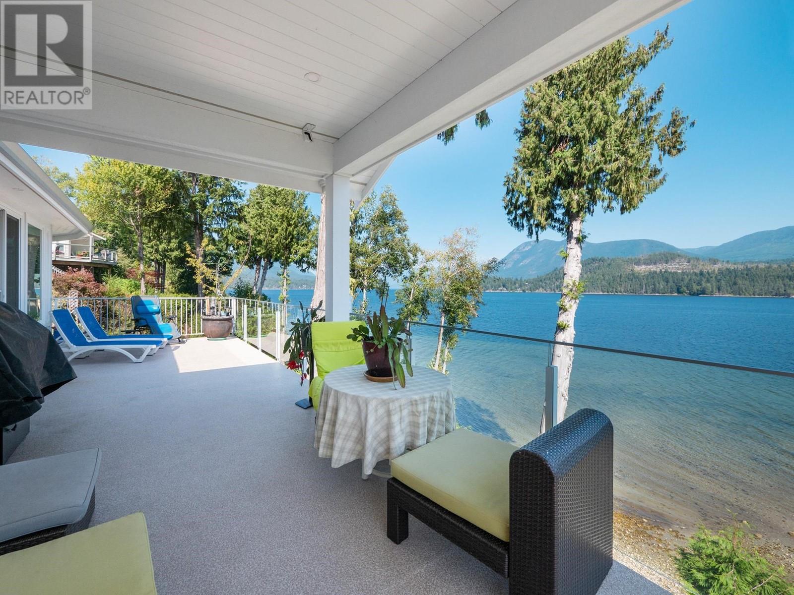 6406 N Gale Avenue, Sechelt, British Columbia  V7Z 0L1 - Photo 30 - R2812052
