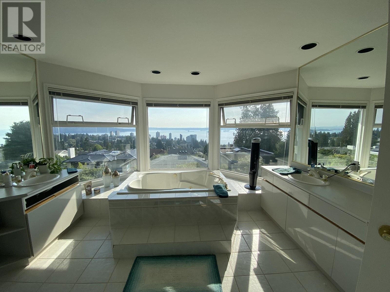 2272 Ottawa Avenue, West Vancouver, British Columbia  V7V 2S6 - Photo 18 - R2812091