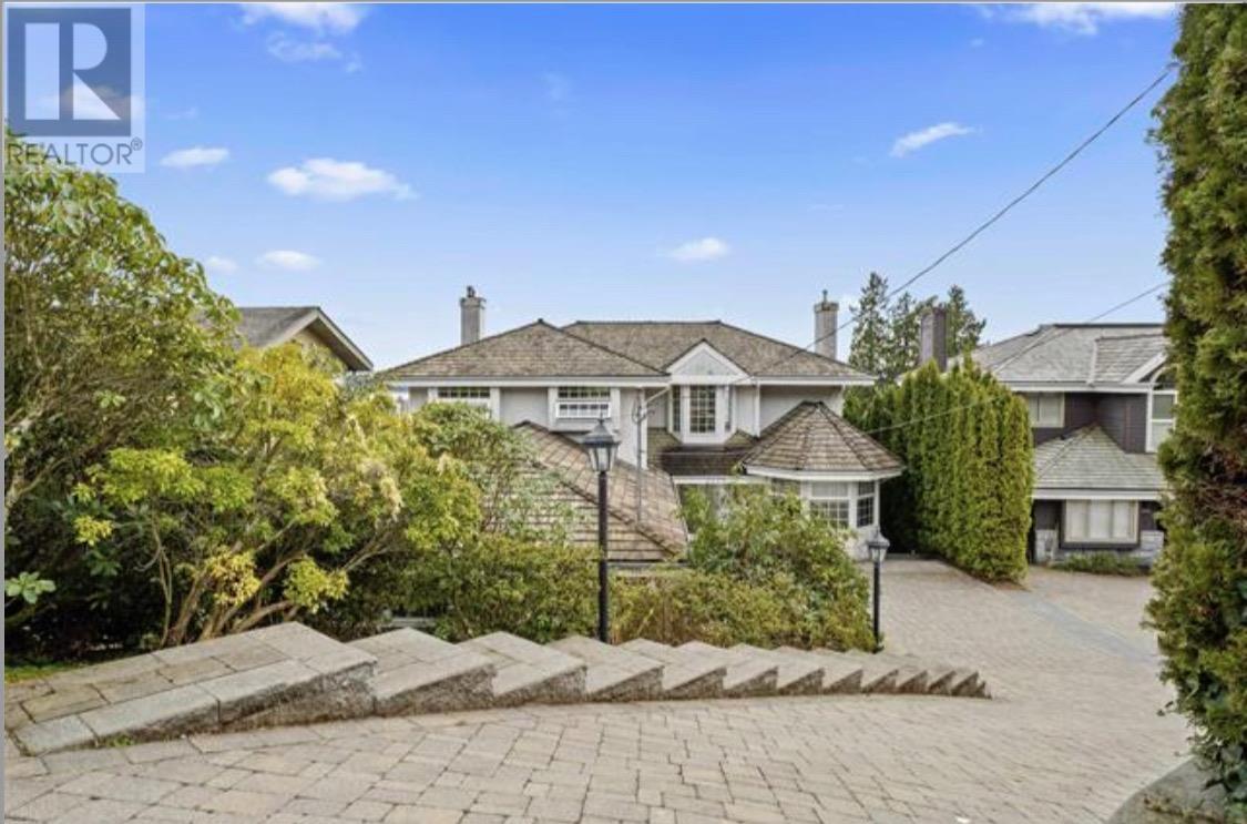 2272 Ottawa Avenue, West Vancouver, British Columbia  V7V 2S6 - Photo 3 - R2812091