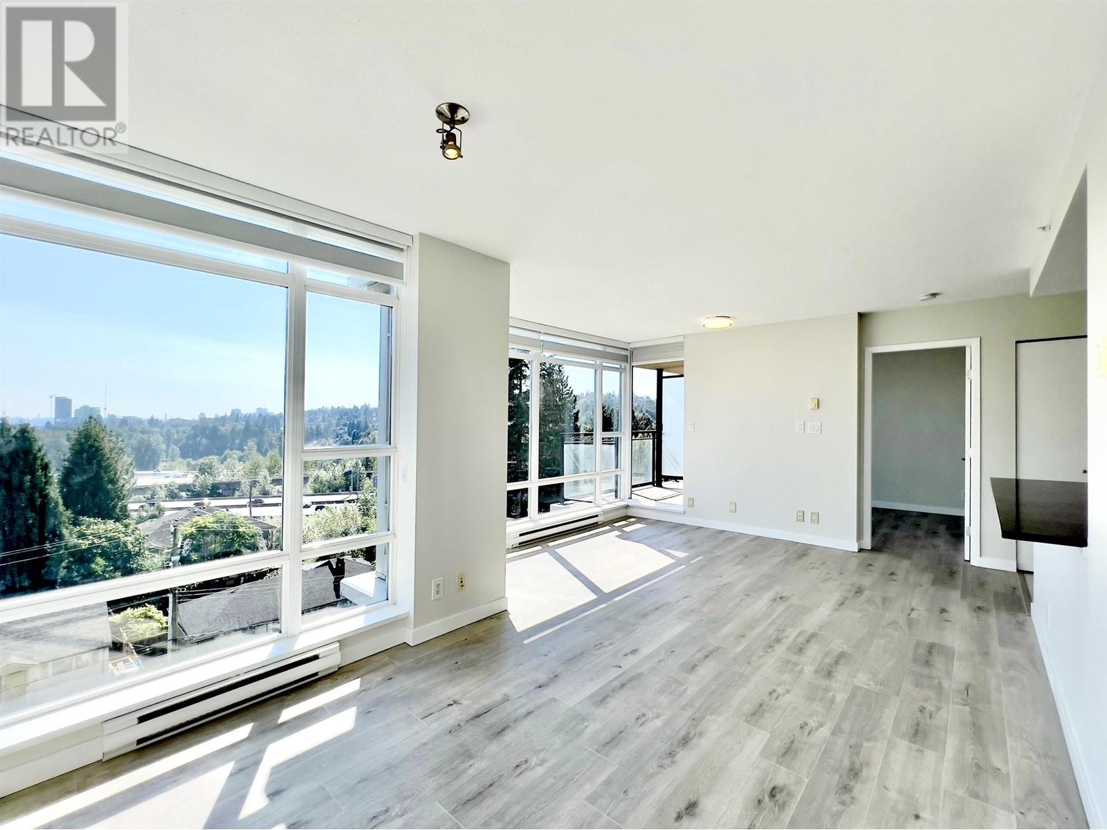 701 555 Delestre Avenue, Coquitlam, British Columbia  V3K 0A9 - Photo 3 - R2812164