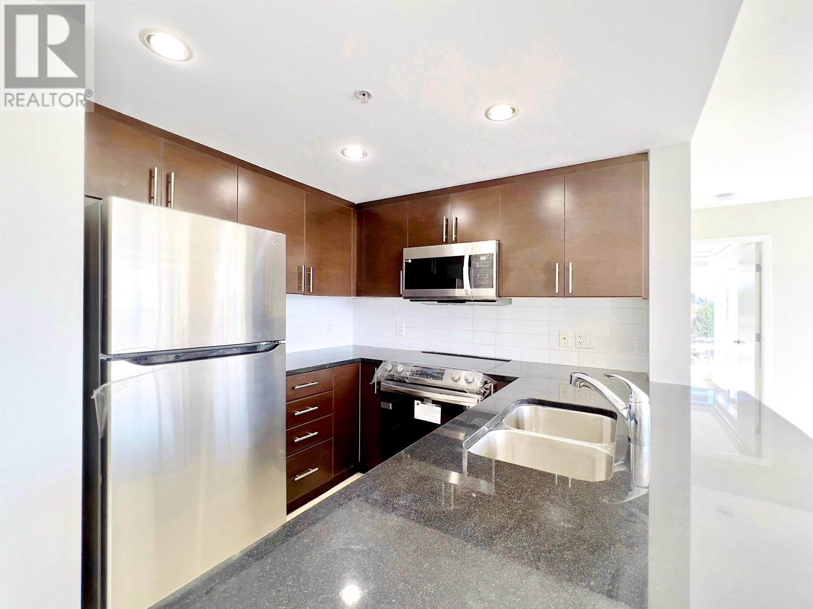 701 555 Delestre Avenue, Coquitlam, British Columbia  V3K 0A9 - Photo 5 - R2812164