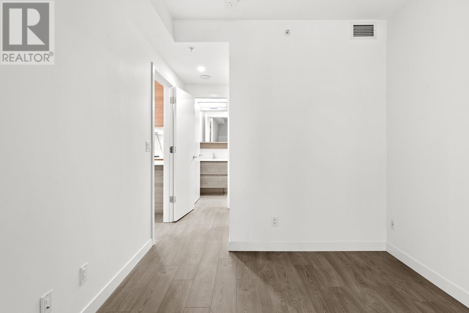 301 595 Austin Avenue, Coquitlam, British Columbia  V3K 0G7 - Photo 16 - R2812218