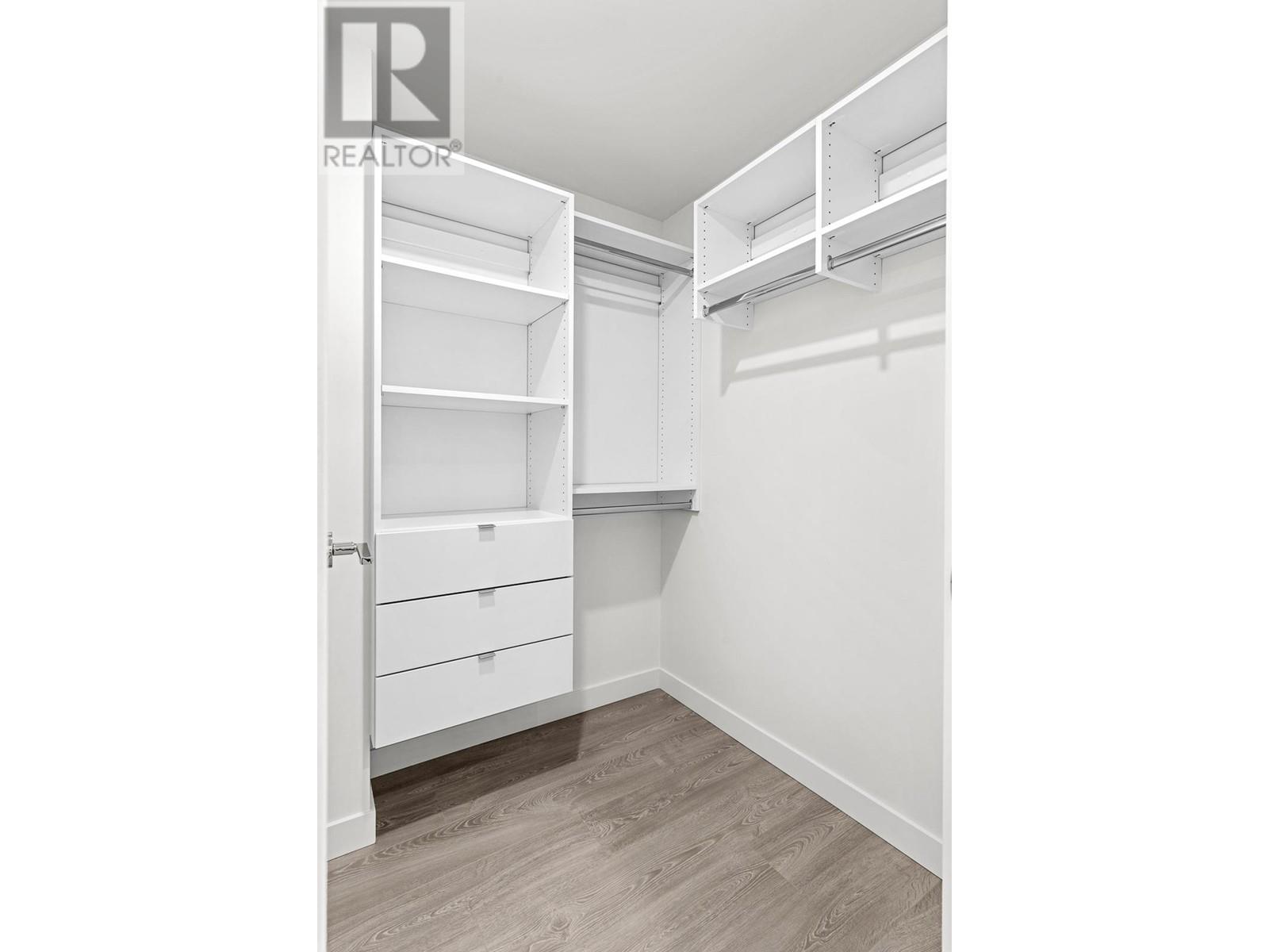 301 595 Austin Avenue, Coquitlam, British Columbia  V3K 0G7 - Photo 17 - R2812218