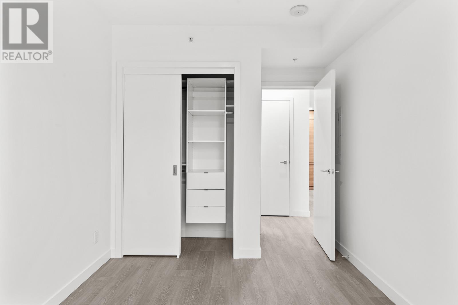 301 595 Austin Avenue, Coquitlam, British Columbia  V3K 0G7 - Photo 21 - R2812218
