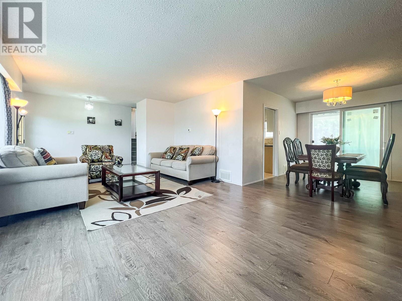 4388 Royal Oak Avenue, Burnaby, British Columbia  V5G 3M4 - Photo 3 - R2812176