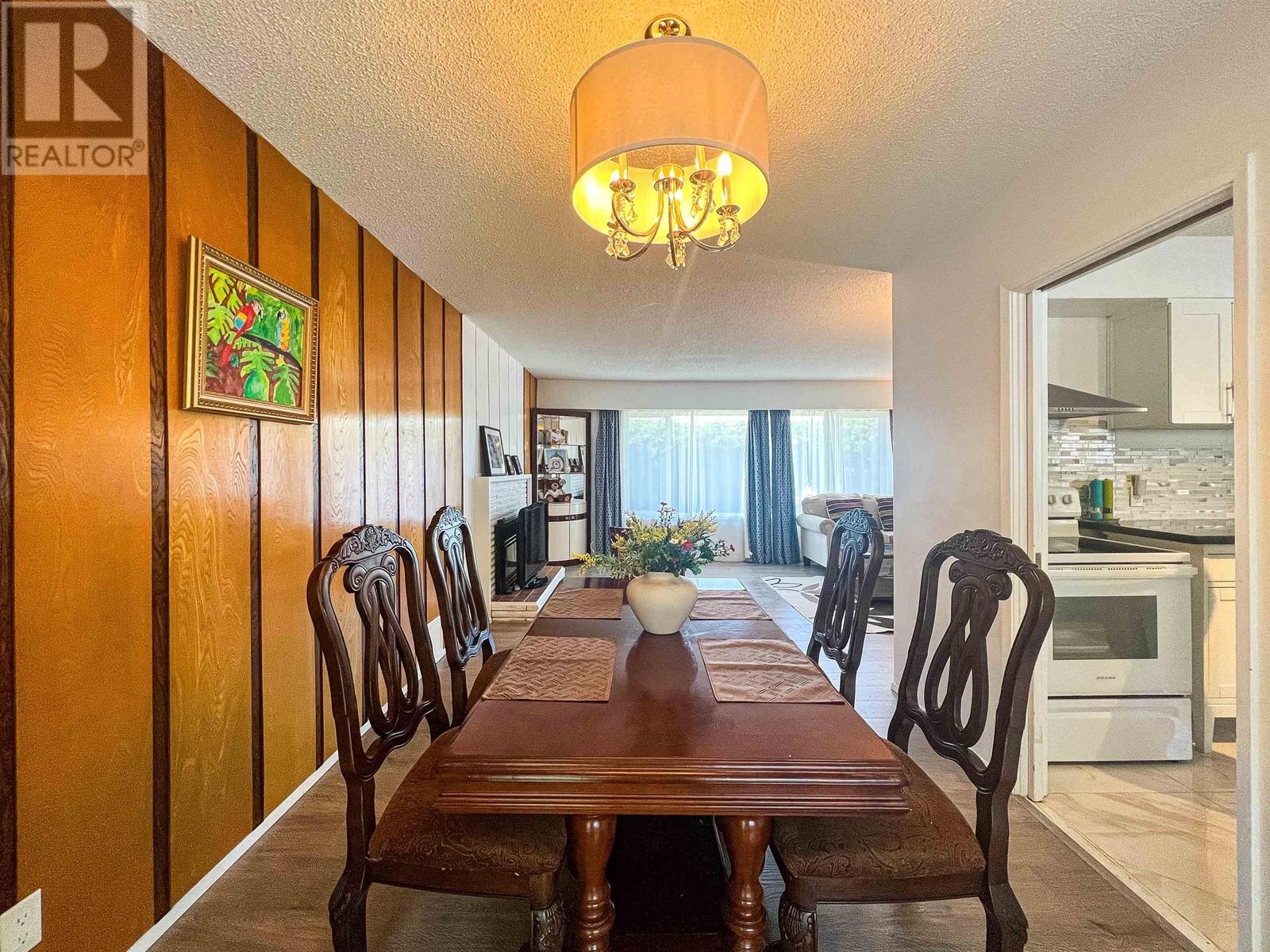 4388 Royal Oak Avenue, Burnaby, British Columbia  V5G 3M4 - Photo 5 - R2812176
