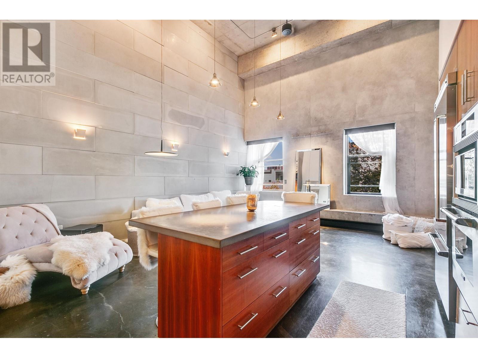 305 88 Lonsdale Avenue, North Vancouver, British Columbia  V7M 2E6 - Photo 10 - R2812089
